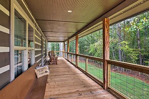 Summerville Getaway w/ Deck + On-site Creek!