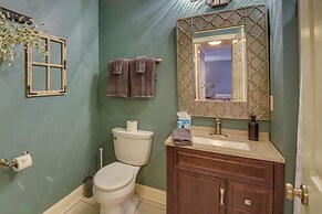 Clayton Resort Getaway w/ Pool Access, Pickleball!