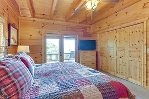 Mineral Bluff 'bear Ridge Cabin' w/ Hot Tub!