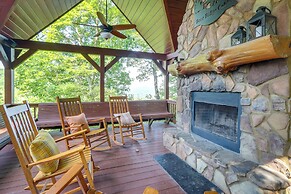 Mineral Bluff 'bear Ridge Cabin' w/ Hot Tub!