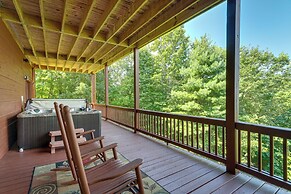 Mineral Bluff 'bear Ridge Cabin' w/ Hot Tub!