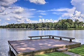 Lakefront Macon Getaway: Grill, Pet Friendly!
