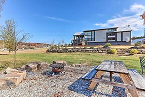 Tiny Home Retreat w/ Fire Pit ~ 3 Mi to Lake!