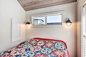 Tiny Home Retreat w/ Fire Pit ~ 3 Mi to Lake!