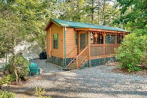 Quaint Cabin w/ Pool + Lake Access, 7 Mi to Helen!