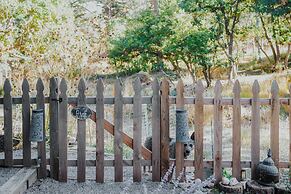 Charming Apt Near Palmer Lake, 14 Mi to Usafa!