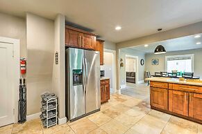 Seattle Home w/ Private Yard ~ 8 Mi to Dtwn!