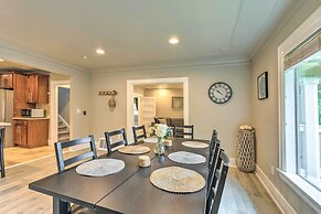 Seattle Home w/ Private Yard ~ 8 Mi to Dtwn!