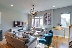 Nashville Townhome w/ Rooftop Balcony & Game Room!