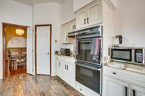 4 Mi to Bourbon St: Spacious Retreat w/ Wet Bar!