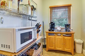 Walk to Williams District: Home w/ Hot Tub & Patio