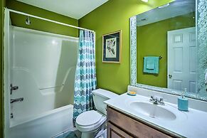 Spacious Acworth Home w/ Deck ~ 1 Mi to Lake