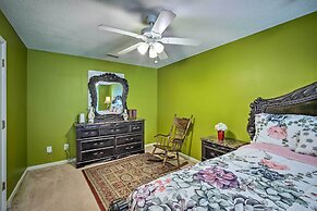 Spacious Acworth Home w/ Deck ~ 1 Mi to Lake