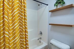 Lynchburg Rental w/ Deck: Near Downtown!