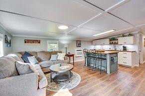 Cozy Clarkesville Getaway w/ Fire Pit!