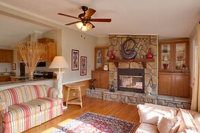 Dog-friendly Georgia Home w/ Grill & Fishing Pond!