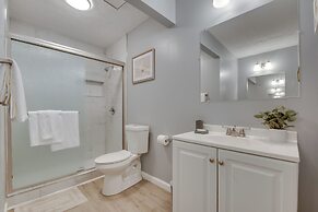 Atlanta Getaway w/ Private Yard: 3 Mi to Airport