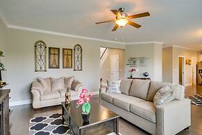 Quaint Grovetown Getaway w/ Private Hot Tub!