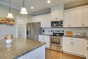 Quaint Grovetown Getaway w/ Private Hot Tub!