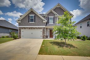 Quaint Grovetown Getaway w/ Private Hot Tub!