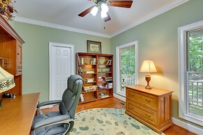 Lakefront Hartwell Retreat w/ Gas Grill & Deck!