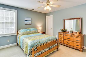 Lakefront Hartwell Retreat w/ Gas Grill & Deck!