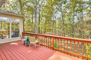 Lakefront Hartwell Retreat w/ Gas Grill & Deck!