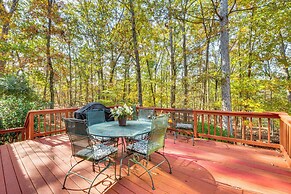 Lakefront Hartwell Retreat w/ Gas Grill & Deck!