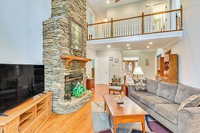 Lakefront Hartwell Retreat w/ Gas Grill & Deck!
