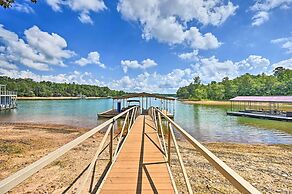 Upscale Family Home w/ Dock on Lake Hartwell!