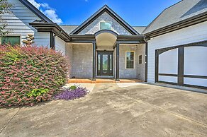 Upscale Family Home w/ Dock on Lake Hartwell!