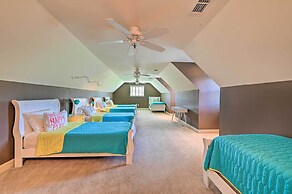 Upscale Family Home w/ Dock on Lake Hartwell!