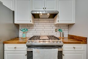 Smyrna Home w/ Deck & Patio: 17 Mi to Downtown ATL