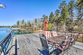 Georgia Getaway w/ 2-story Dock By Lake Hartwell