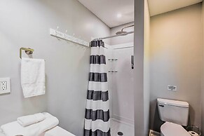 Georgia Getaway w/ 2-story Dock By Lake Hartwell