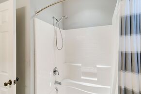 St Simons Island Vacation Rental: 5 Mi to Beach!