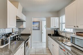 Coastal St Simons Retreat Near Gascoigne Bluff!