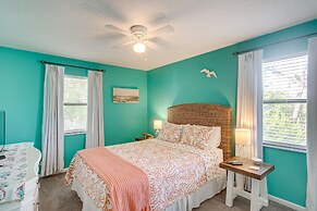 Coastal St Simons Retreat Near Gascoigne Bluff!
