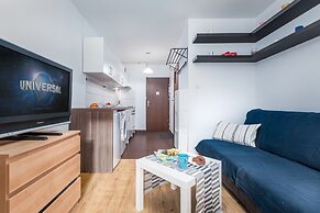 Cozy Warsaw Apartment by Renters