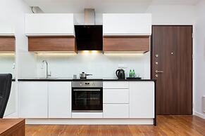 Royal Mennica Residence LUX by Renters