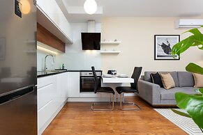 Royal Mennica Residence LUX by Renters