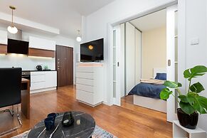 Royal Mennica Residence LUX by Renters