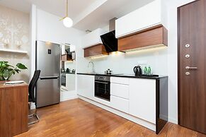 Royal Mennica Residence LUX by Renters