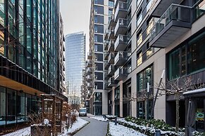 Royal Mennica Residence LUX by Renters