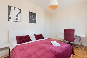 LUX Warsaw Apartment by Renters