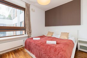 LUX Warsaw Apartment by Renters