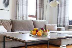 LUX Warsaw Apartment by Renters