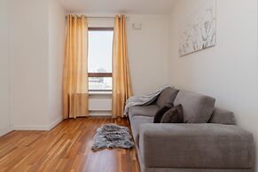 LUX Warsaw Apartment by Renters