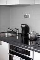 Elegant & Homely Apartment by Renters