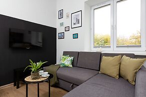 Elegant & Homely Apartment by Renters